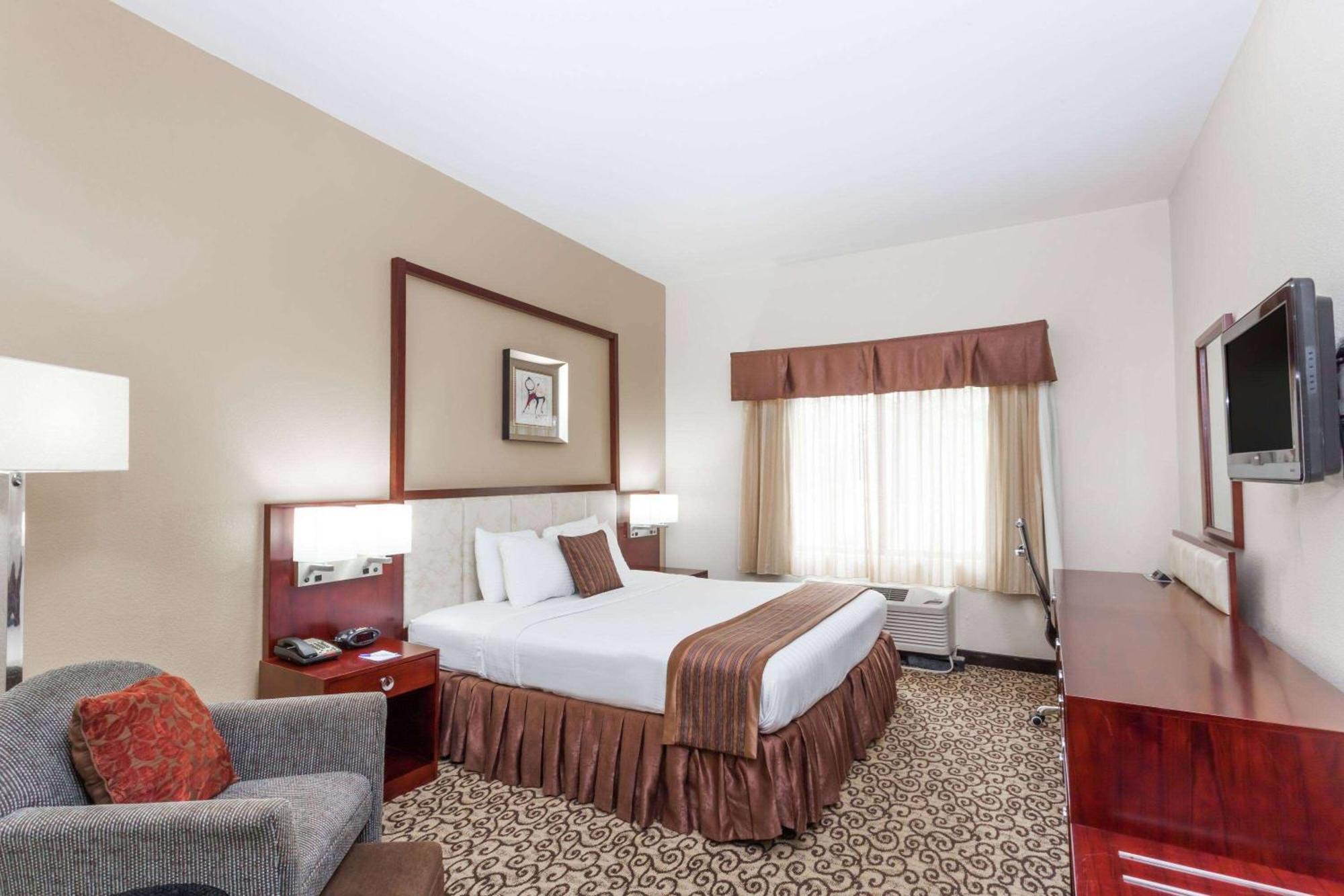 Baymont By Wyndham Columbia Fort Jackson Zewnętrze zdjęcie
